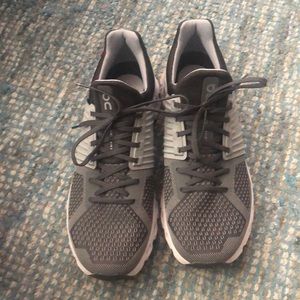 ON Cloudswift Men’s Running Sneakers size 11.5